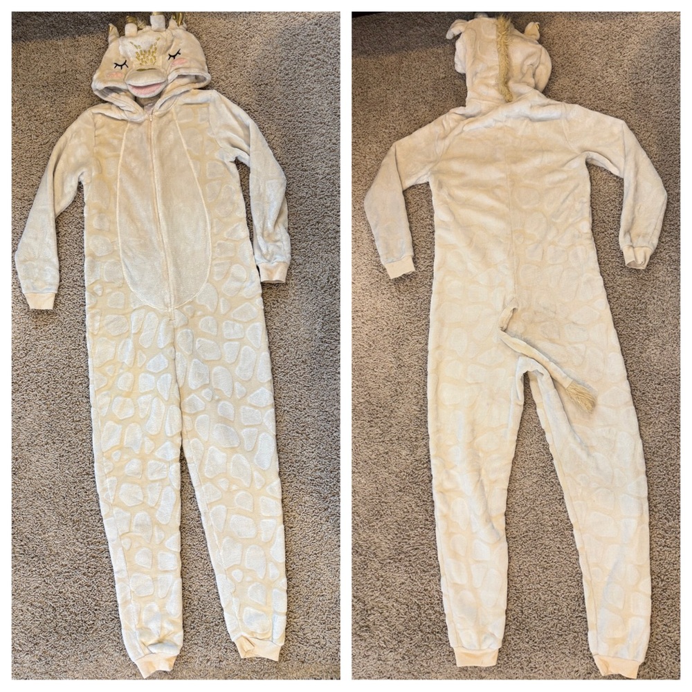 Secret Treasures Jammers Crème Brulee Giraffe Union Suit/Onesie Footless Medium
